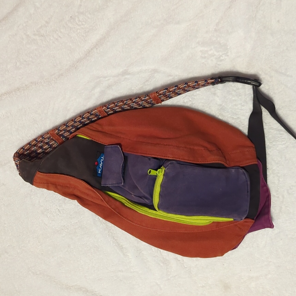 Kavu sling bag